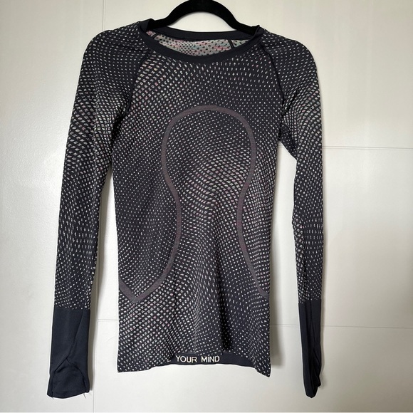 Lululemon Swiftly Tech Long Sleeve Shirt size 4 Black And Colorful Specs - Picture 5 of 7